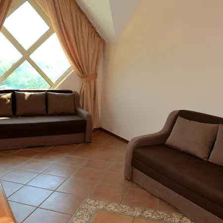 Kristel Park Hotel