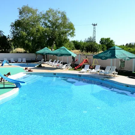 Kristel Park Hotel