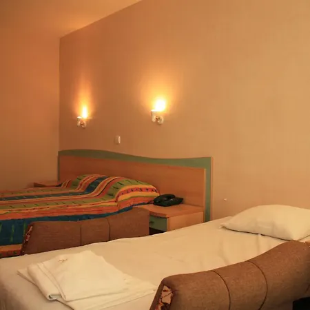 Kristel Park Отель 3*