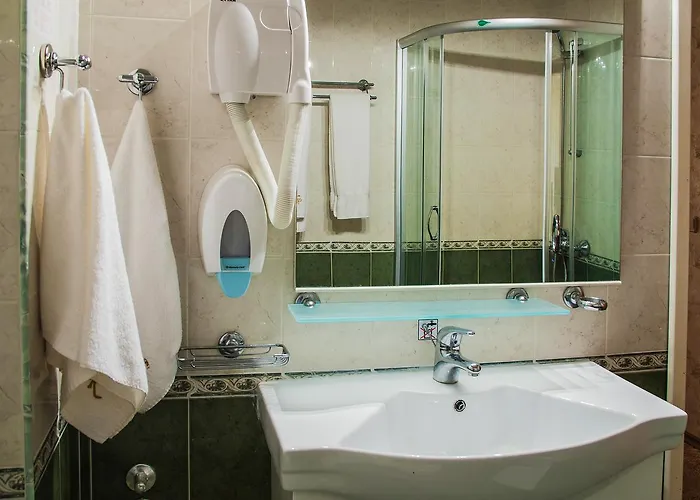 Otel Kristel Park 3*